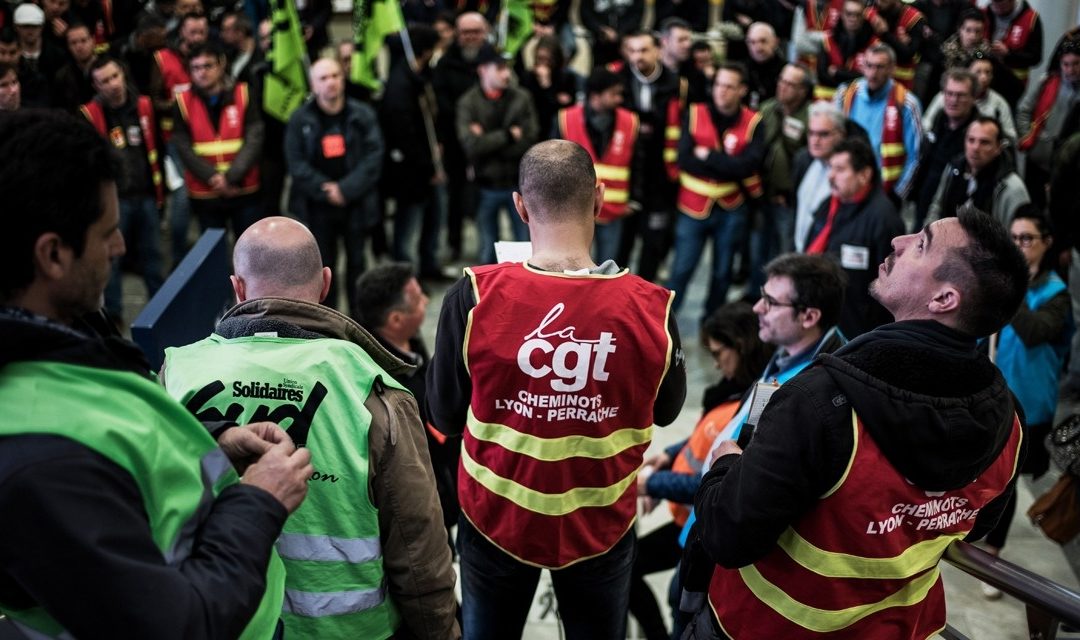 SNCF : Défendons le service public, pas les syndicats communistes ni Macron