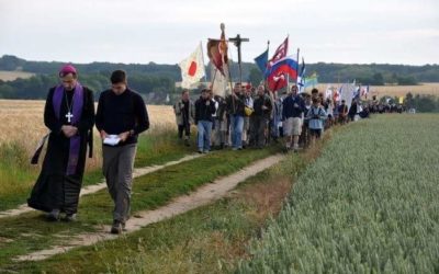 10 000 jeunes pèlerins à Chartres, et si peu de médias pour en parler !