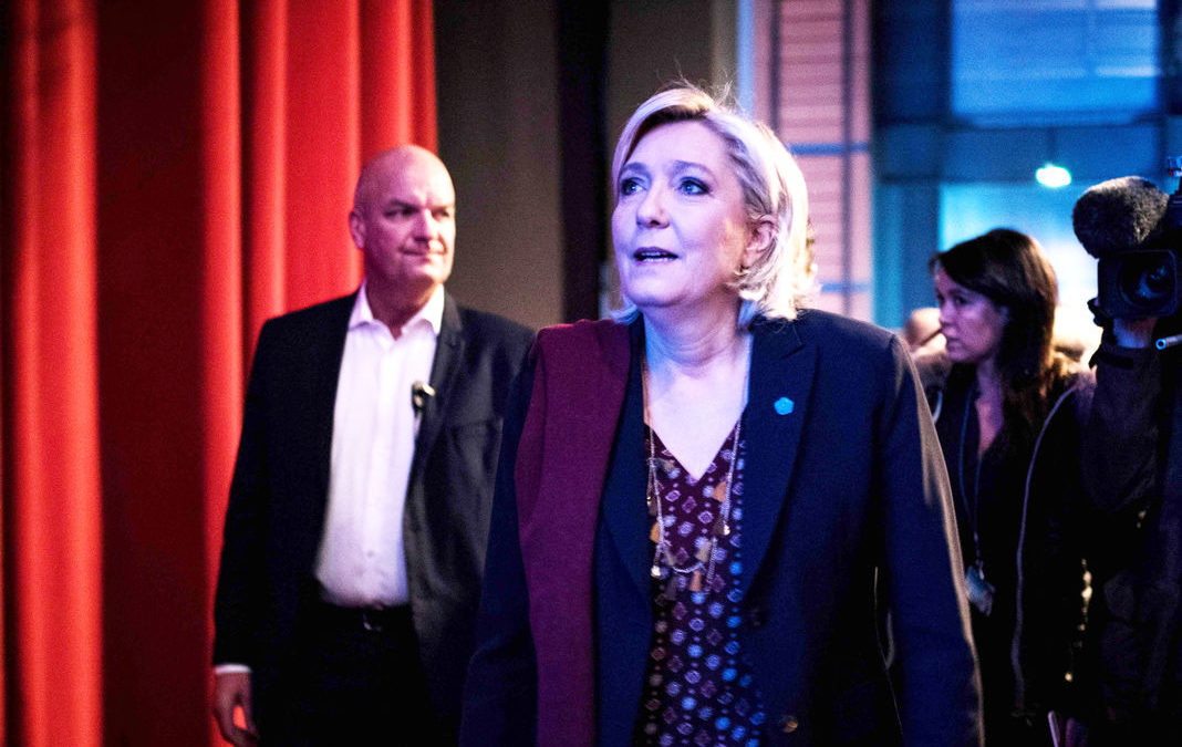 Assistants parlementaires du FN : un rapport accable Marine Le Pen