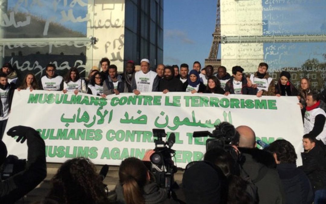 Congrès UOIF: 20.000 personnes ; marche des musulmans contre le terrorisme : 25