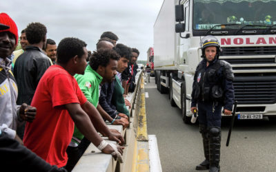 Des CRS contraints de quitter leur hôtel pour laisser la place à des migrants qu’ils avaient expulsés de Grande-Synthe !