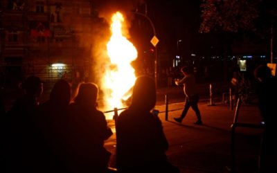 G20 : troisième nuit de heurts entre policiers et manifestants à Hambourg