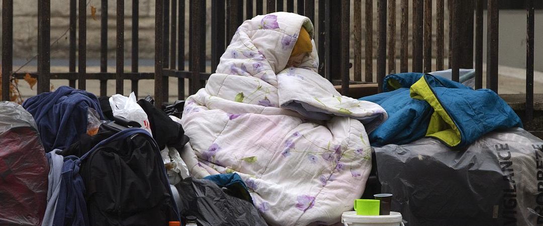 « J’ai été violée 70 fois en 17 ans de rue » : le grand tabou des agressions sexuelles sur les femmes SDF