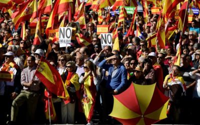 Madrid reprend en main la Catalogne dans une Espagne déchirée