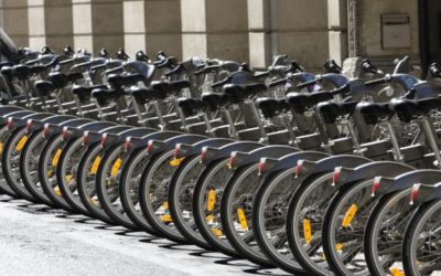 Purification sociale : Anne Hidalgo présente sa capitale toute en métro, vélos, bobos, fachos