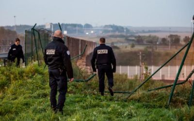 Tunnel sous la Manche: intrusion inédite de 113 migrants, 220 policiers et gendarmes en renfort