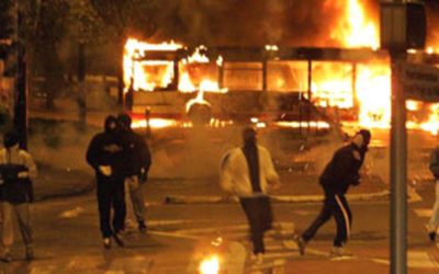 Un policier lynché par une trentaine d’émeutiers dans l’enclave afro-musulmane de Sevran (93)