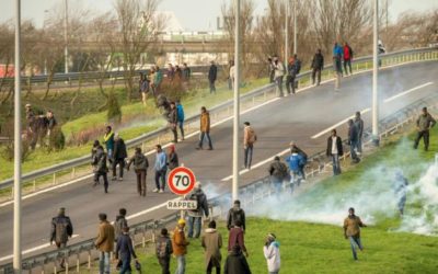 Un véhicule blindé de la gendarmerie dépêché à Calais