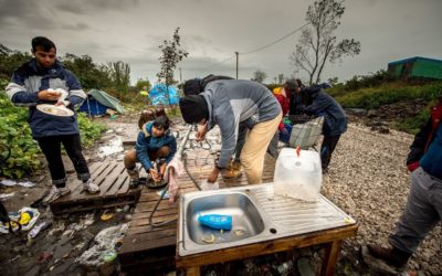 Calais : deux mois après, les camps réapparaissent et les migrants reviennent de plus en plus nombreux