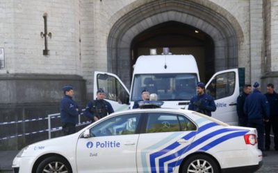 Deux policiers belges interpellés avec des migrants dans leur véhicule