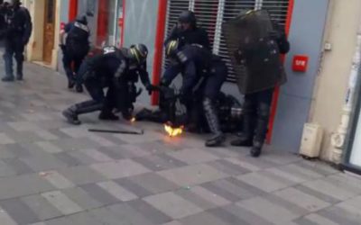 Loi Travail : Un CRS en feu place de la République lors de manifestation parisienne (vidéo)