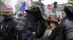 Une compagnie complète de CRS se porte malade et abandonne le contrôle de la frontière franco-belge